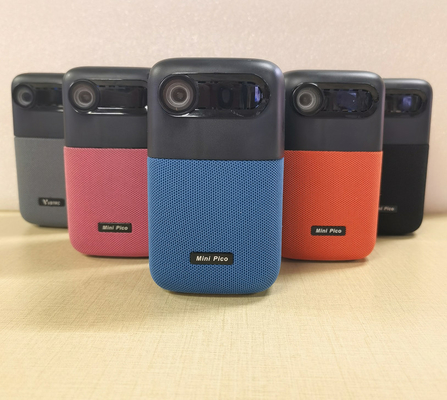 100 Lumen de Draagbare DLP-van de Projectorvierling Kern1.4g bouwen 10000mAh-Batterij in